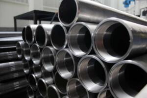 Onde encontrar fornecedor de aço carbono com entrega rápida