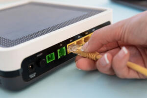 Diferença entre ONU e ONT: Evite Gargalos Wi-Fi na Rede FTTH