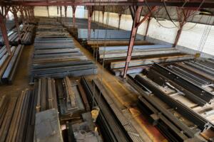 Distribuidor de vigas laminadas com certificado de usina 