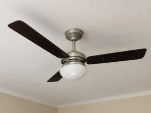 Ventilador de teto com luminária de vidro para alto padrão 