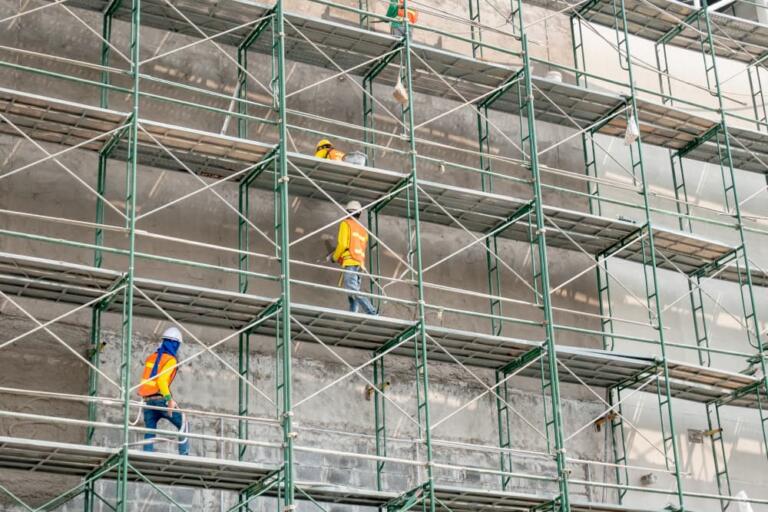 Andaime para construção civil: guia completo de aluguel