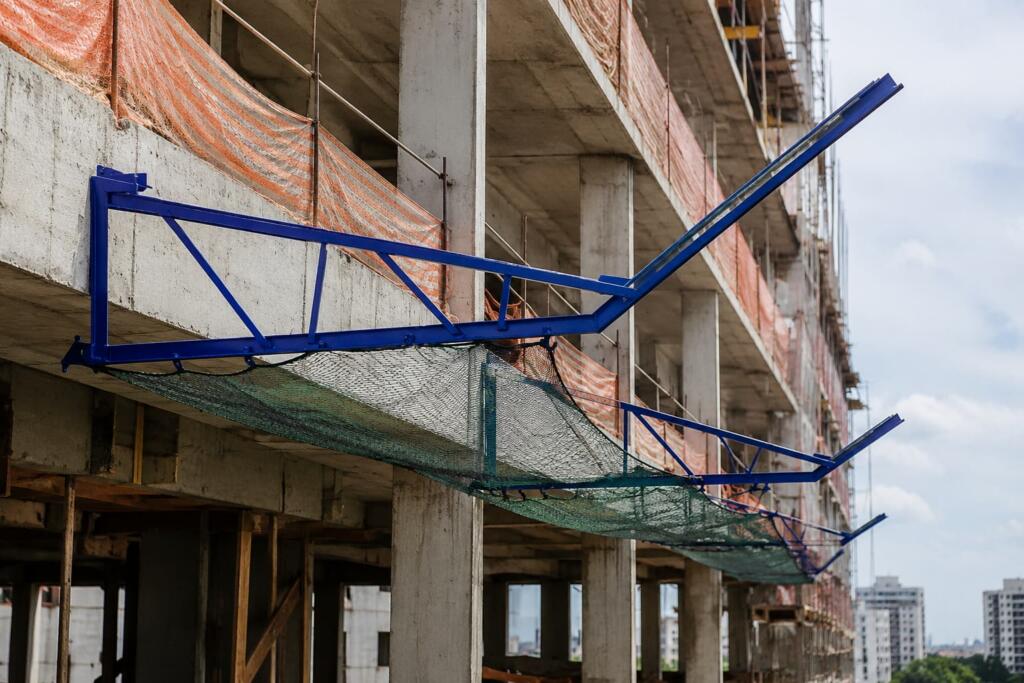 Bandeja aparalixo para obras: Alugue com suporte técnico 